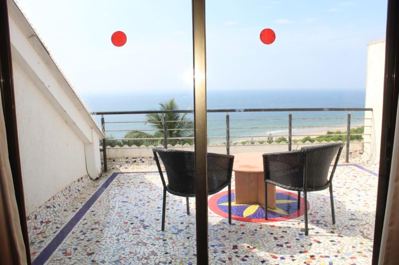 Abhishek Beach Resort And Spa Ganpatipule Dış mekan fotoğraf