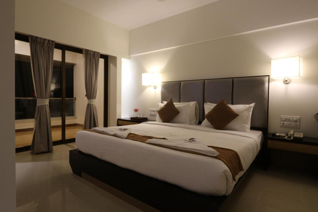 Abhishek Beach Resort And Spa Ganpatipule Dış mekan fotoğraf