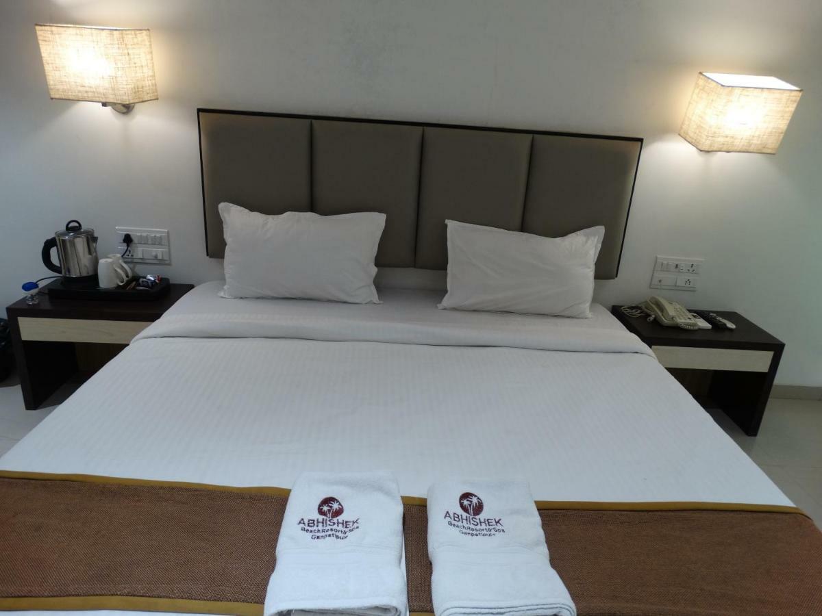 Abhishek Beach Resort And Spa Ganpatipule Dış mekan fotoğraf