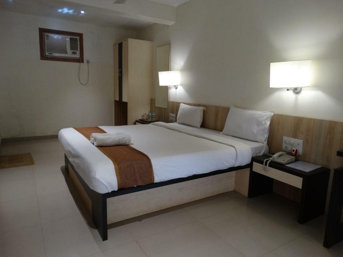 Abhishek Beach Resort And Spa Ganpatipule Dış mekan fotoğraf